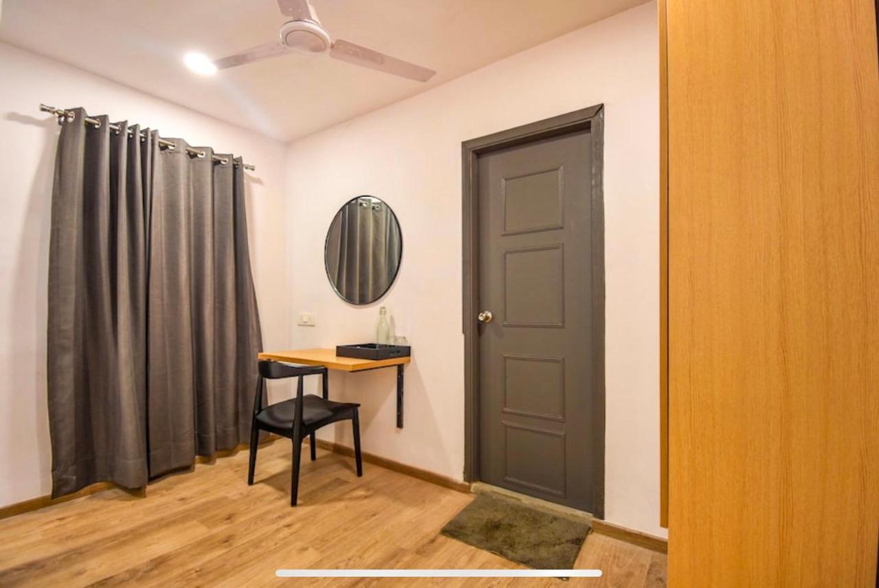 Fabexpress Heera Holiday Inn Kolkata Exterior photo